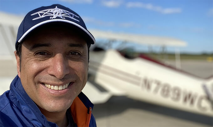 Bernardo Moreno León es el creador de una de las mejores aerolíneas del país Bernardo Moreno León es el creador de una de las mejores aerolíneas del país