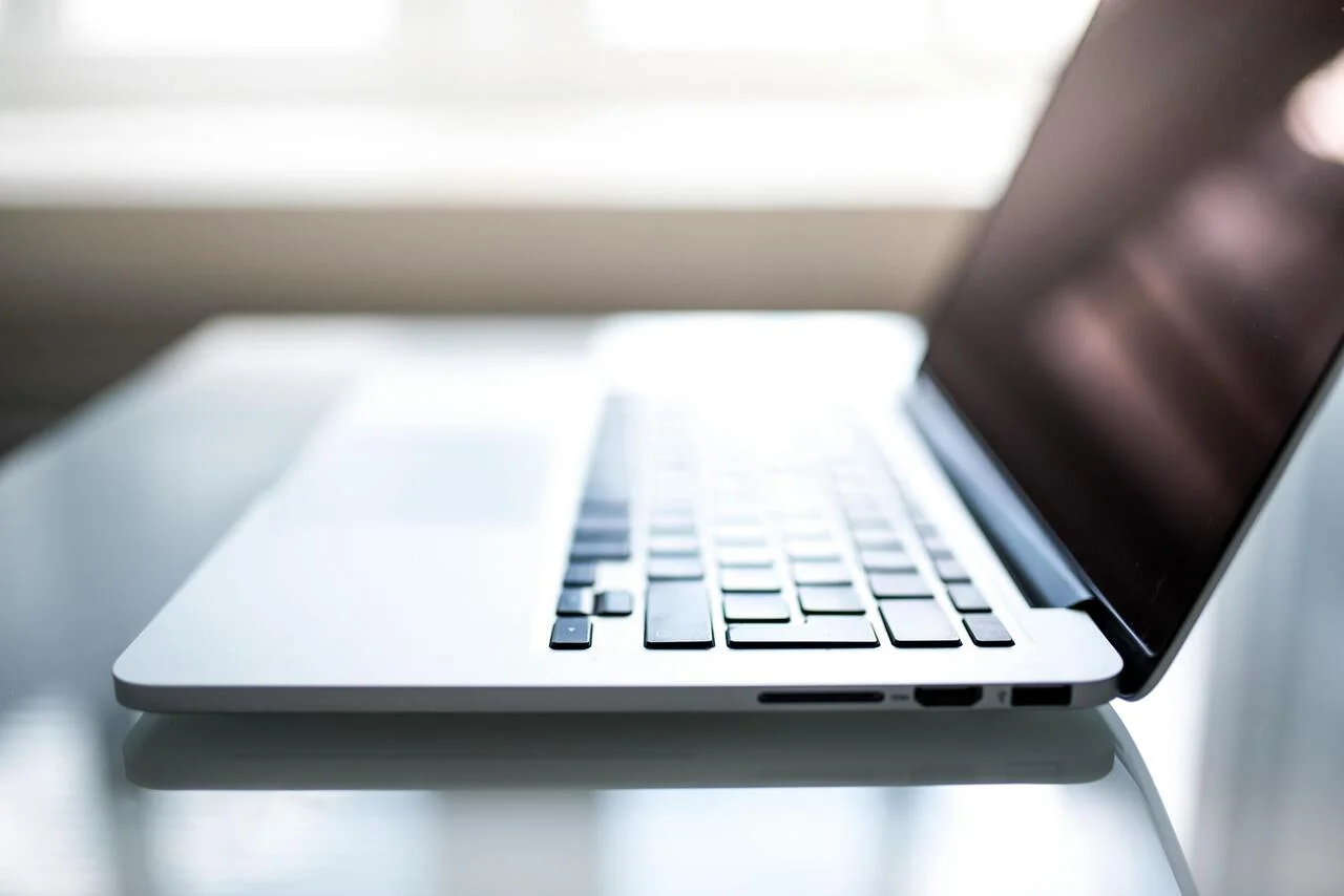 Soporte técnico de AK Digital en Estados Unidos: minimice tiempos de inactividad y maximice productividad