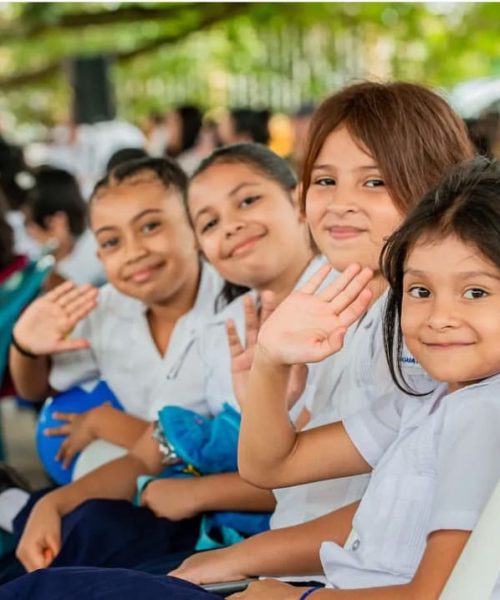 Compromiso de Ficohsa con la educación en Honduras