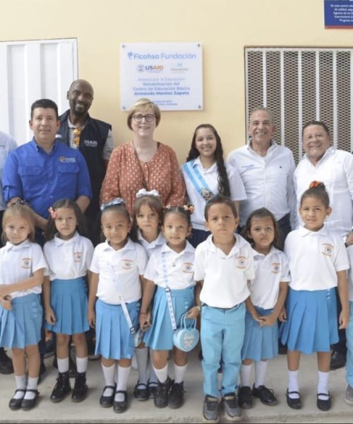 Ficohsa y su contribución al desarrollo educativo en Honduras
