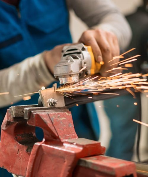 Clavadoras eléctricas en Panamá: potencia y precisión para unir materiales